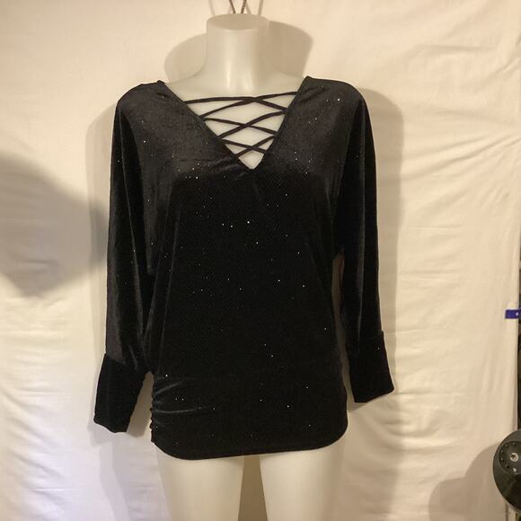 2322 NWOT Jennifer Lopez Black Velvet Embellished L/S Dolman Size Extra Small - Picture 1 of 3